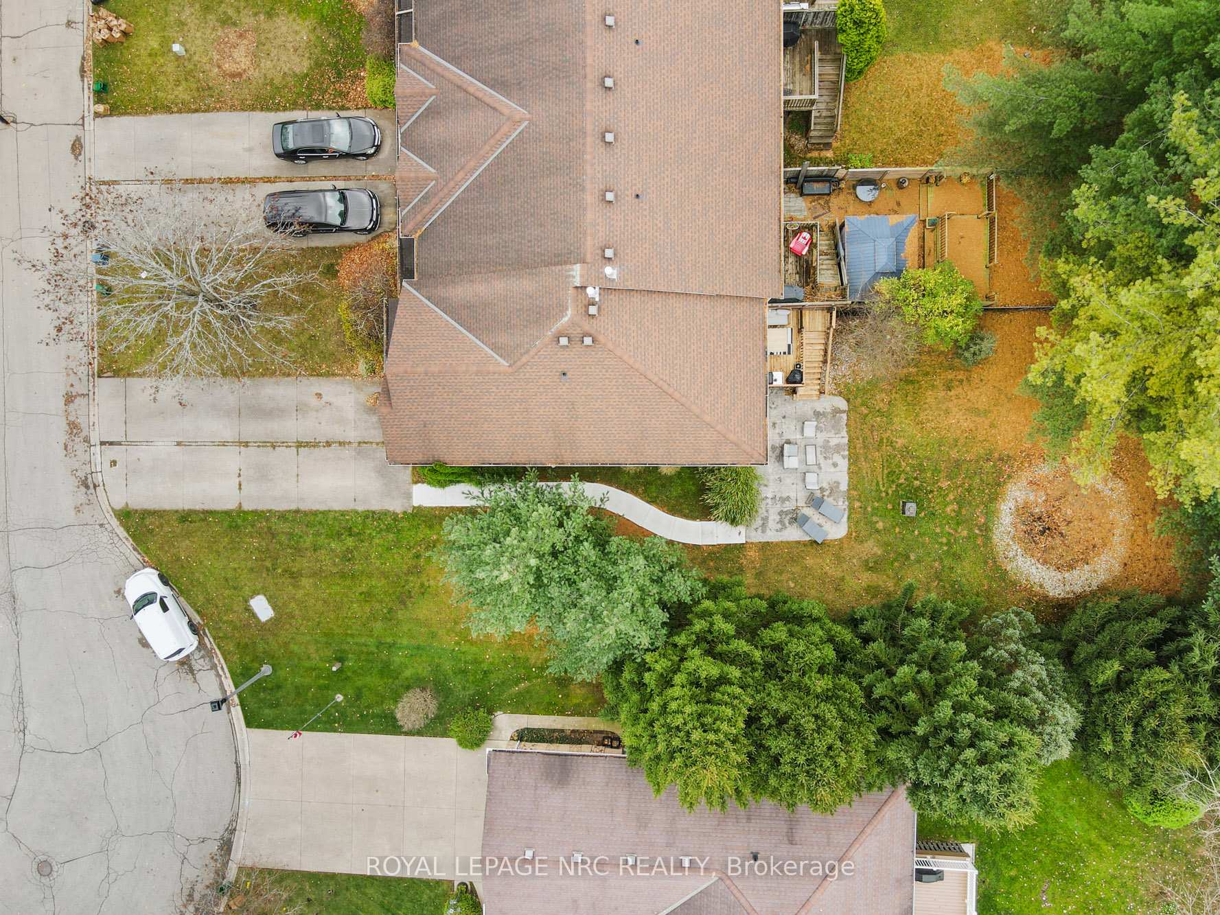 Photo 37 of 210 Lawrence Lane, Pelham, Fonthill — HOMEH