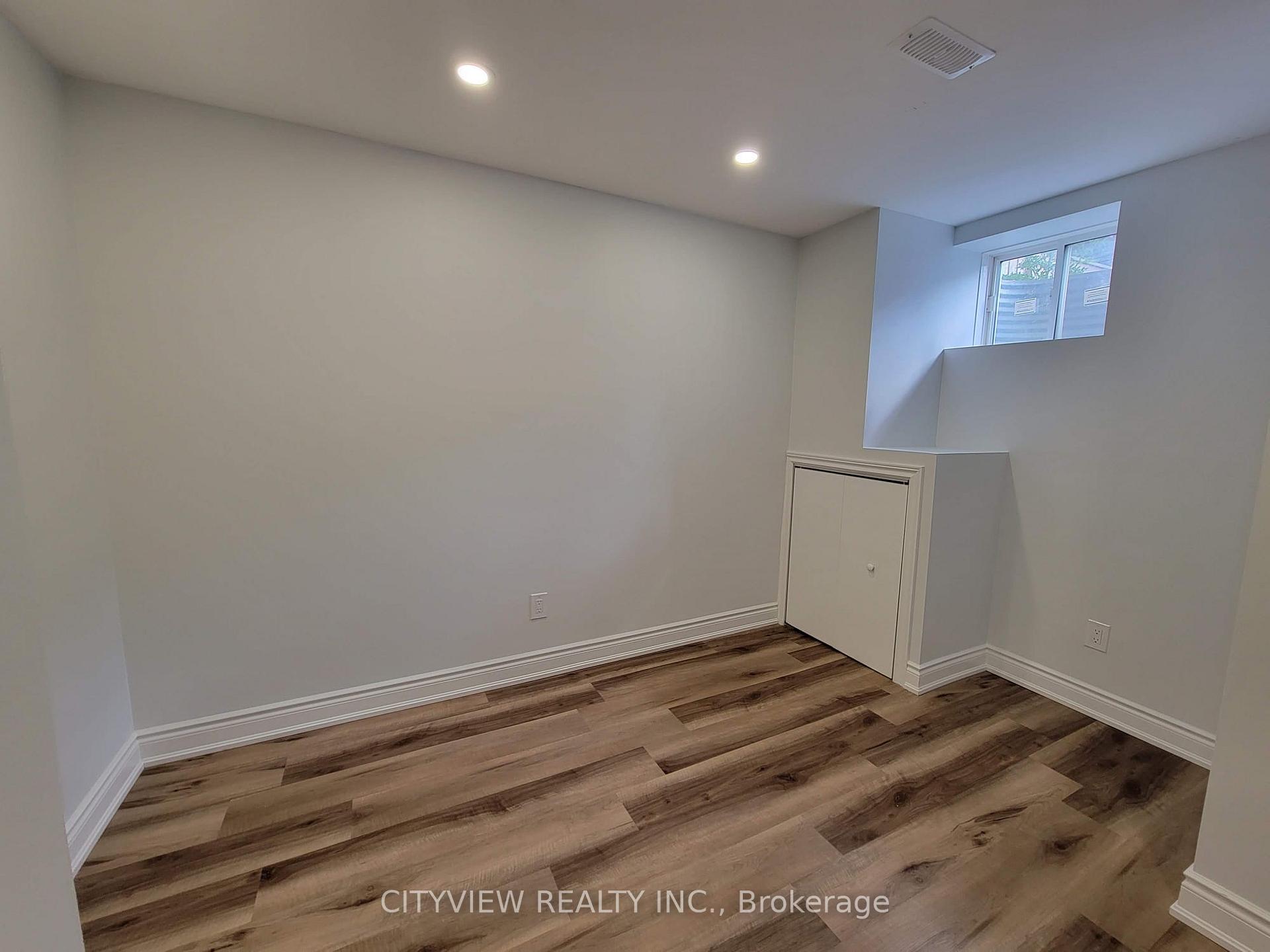 Photo 5 of 1466 Farmstead Drive, Milton, Ford — HOMEH