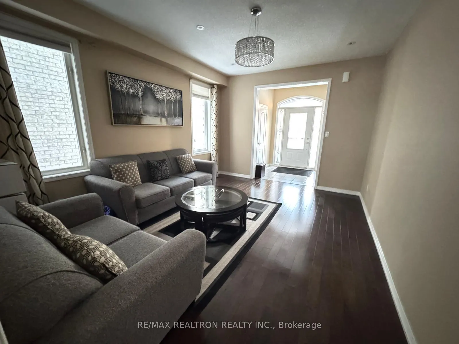 Photo 3 of 1547 Winville Road E, Pickering, Duffin Heights — HOMEH