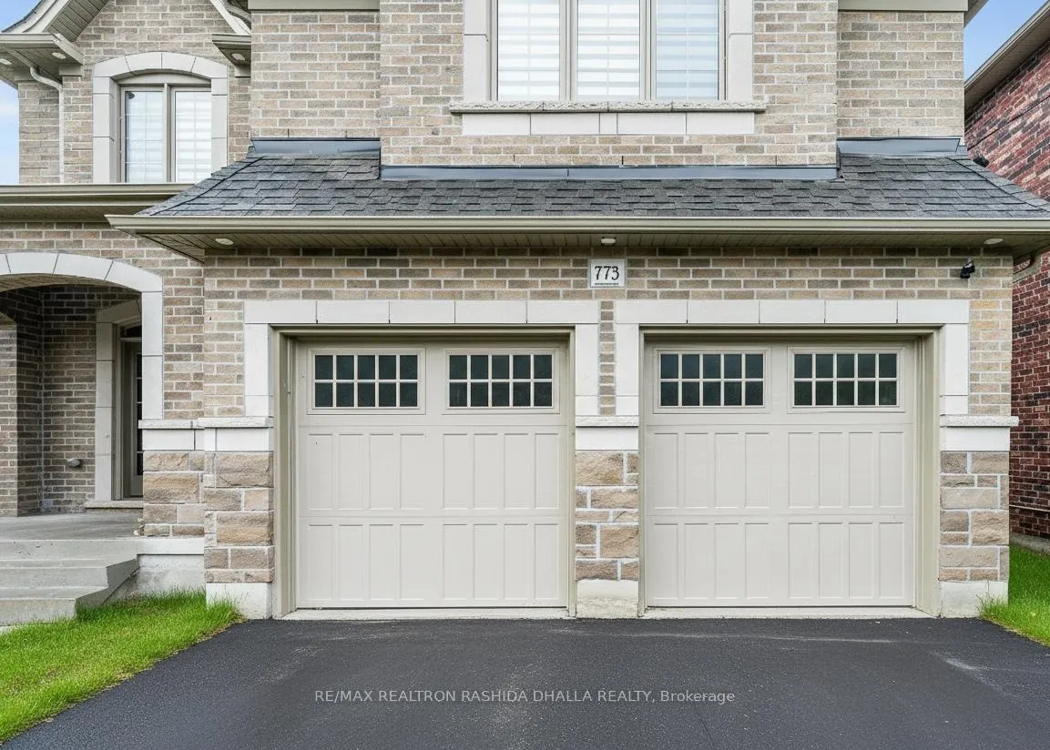 Photo 4 of 773 Adelaide Avenue W, Oshawa, McLaughlin — HOMEH