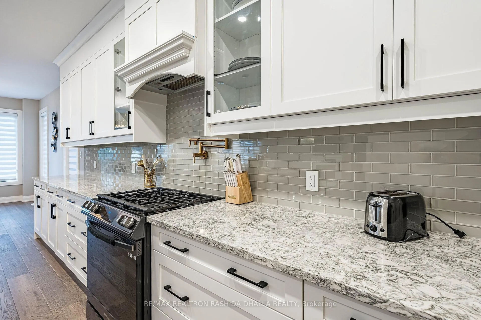 Photo 16 of 773 Adelaide Avenue W, Oshawa, McLaughlin — HOMEH