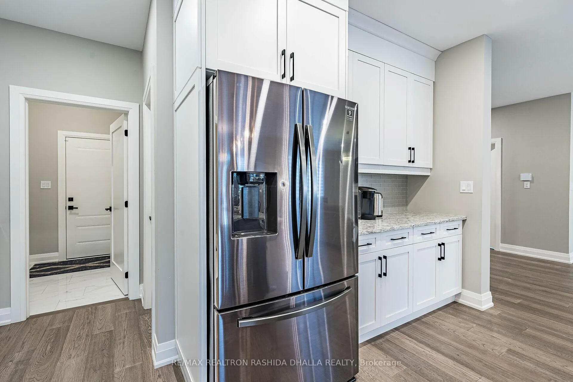 Photo 18 of 773 Adelaide Avenue W, Oshawa, McLaughlin — HOMEH