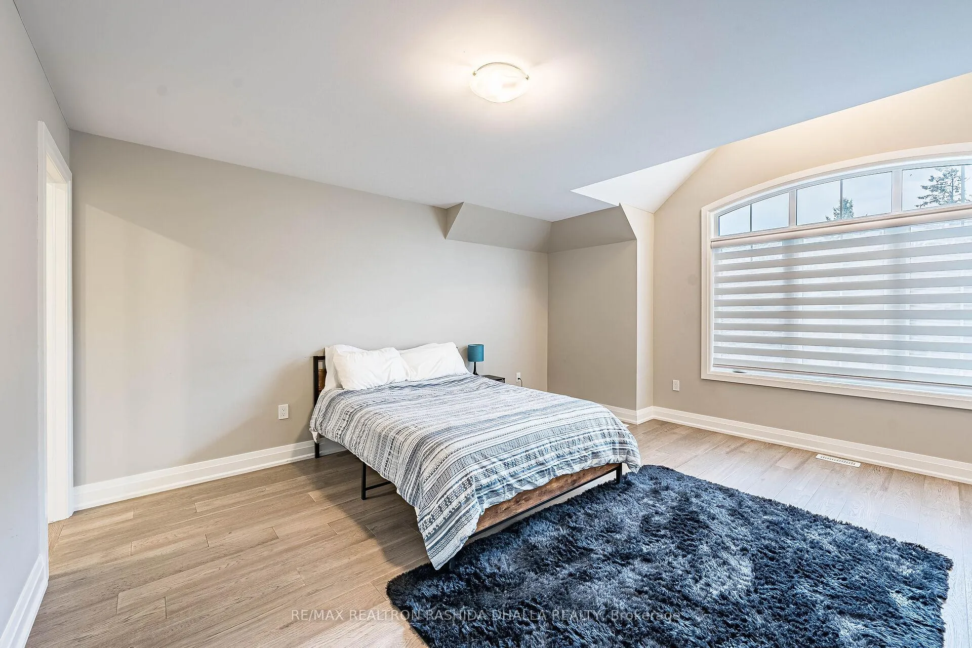 Photo 36 of 773 Adelaide Avenue W, Oshawa, McLaughlin — HOMEH