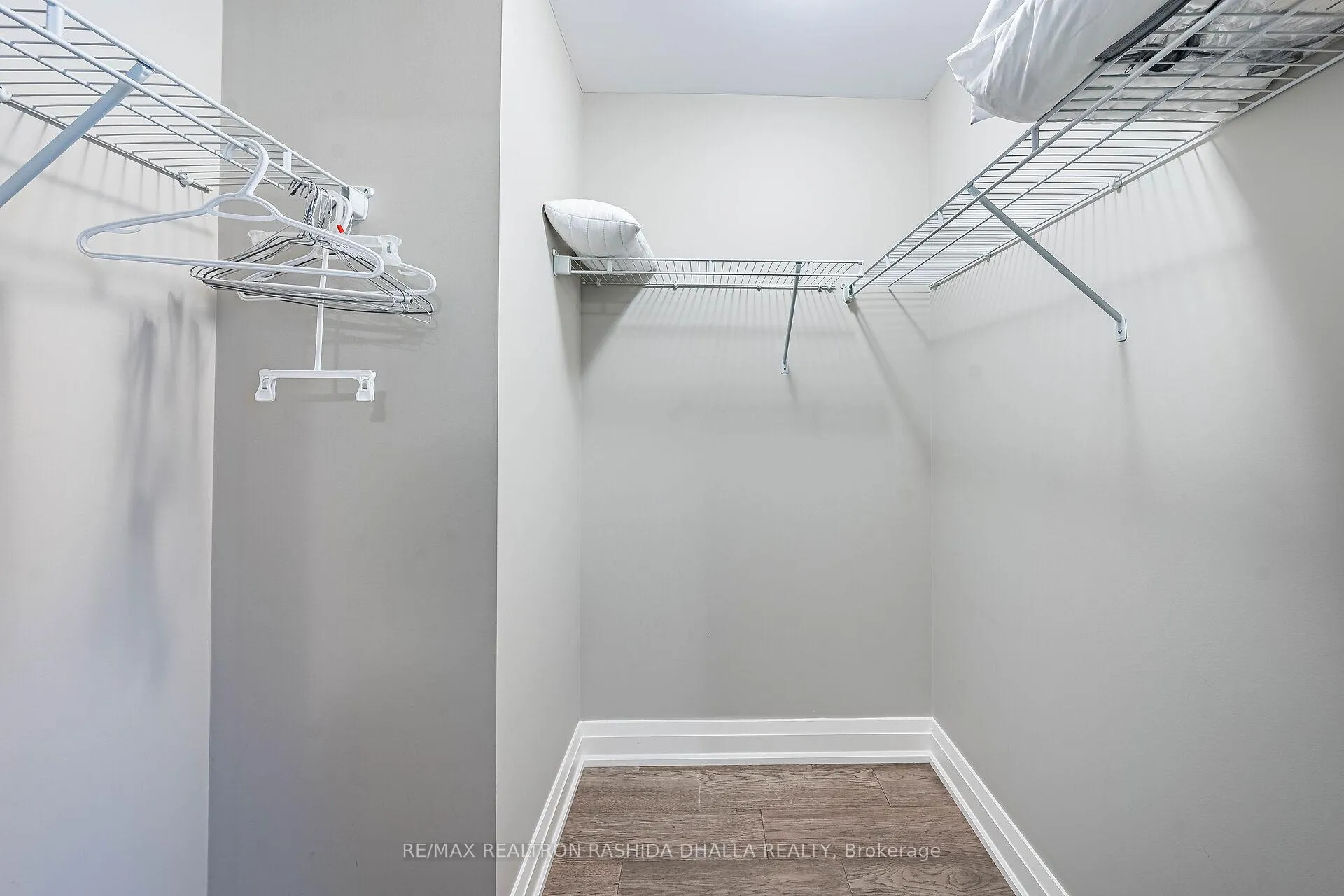 Photo 40 of 773 Adelaide Avenue W, Oshawa, McLaughlin — HOMEH