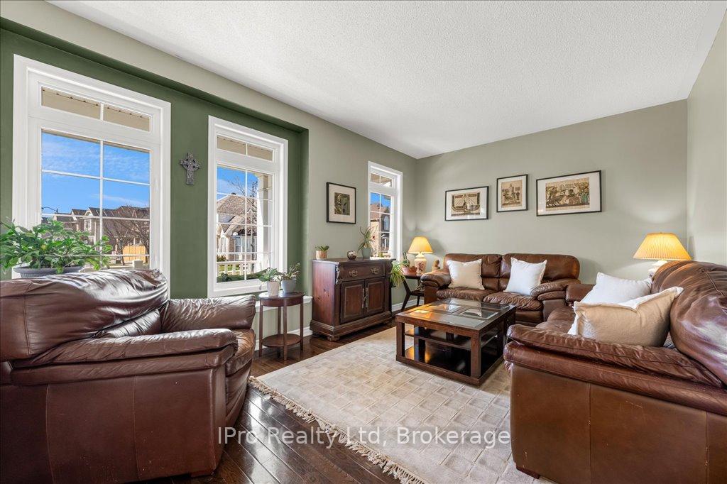 Photo 5 of 884 Bessy Trail, Milton, Coates — HOMEH