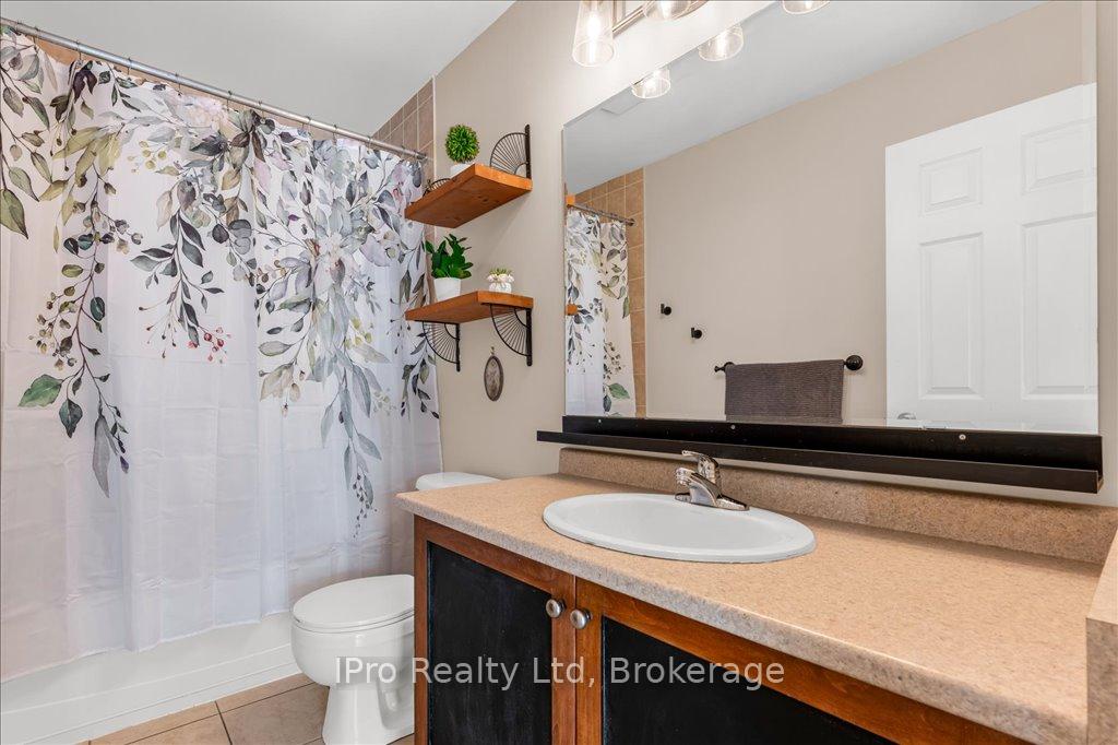 Photo 20 of 884 Bessy Trail, Milton, Coates — HOMEH