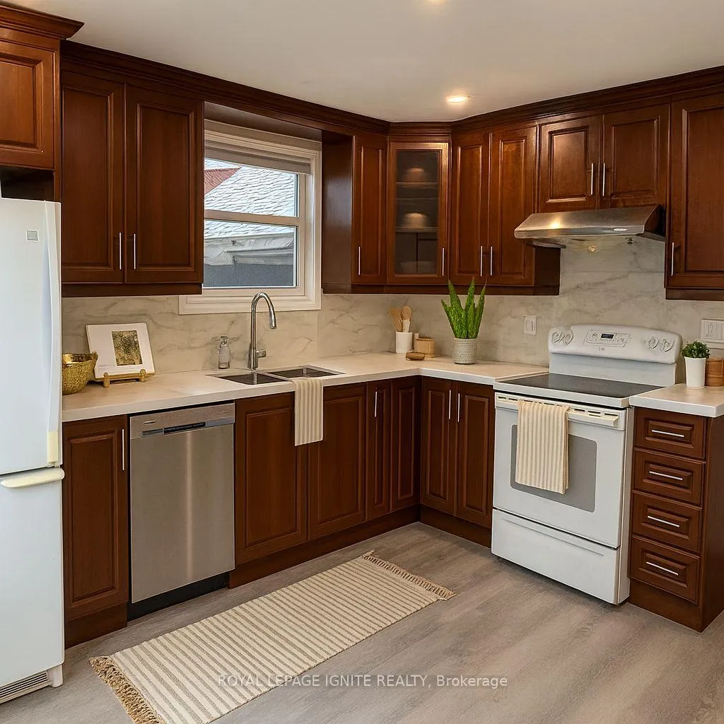 Photo 6 of 187 Twyn Rivers Drive, Pickering, Rougemount — HOMEH