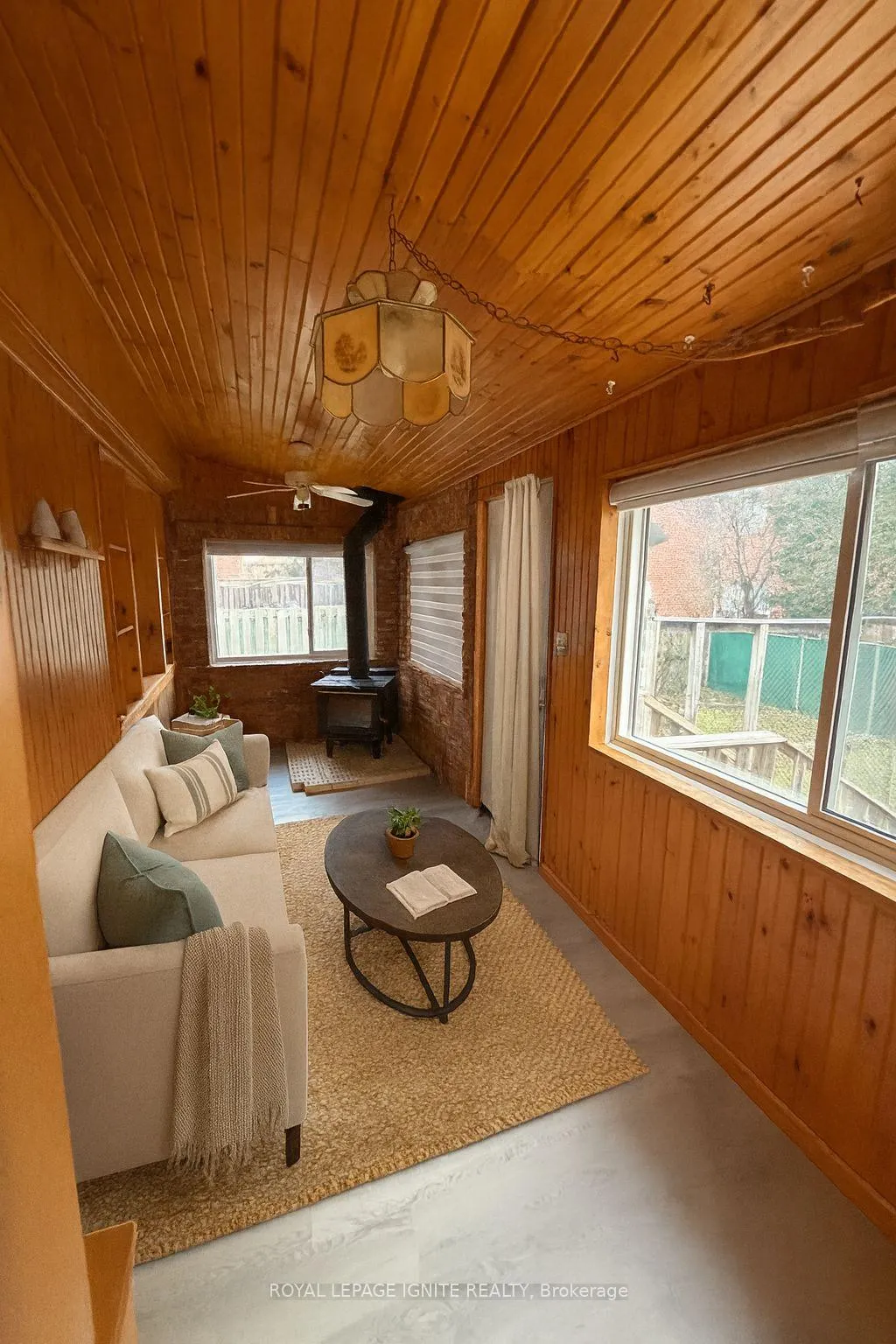Photo 7 of 187 Twyn Rivers Drive, Pickering, Rougemount — HOMEH