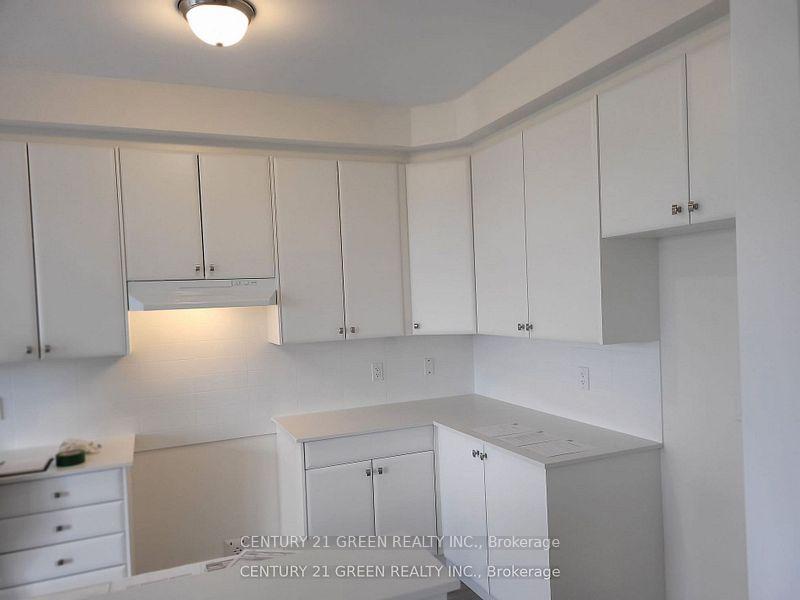 Photo 8 of 1492 Rose Way, Milton, Cobban — HOMEH