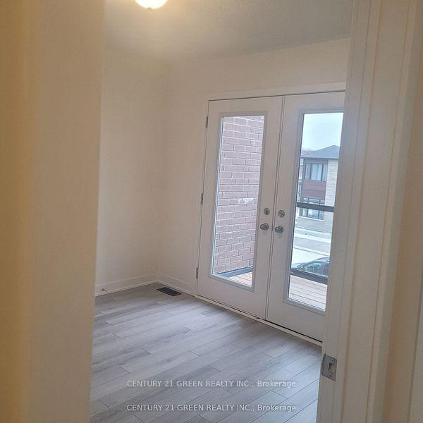 Photo 11 of 1492 Rose Way, Milton, Cobban — HOMEH