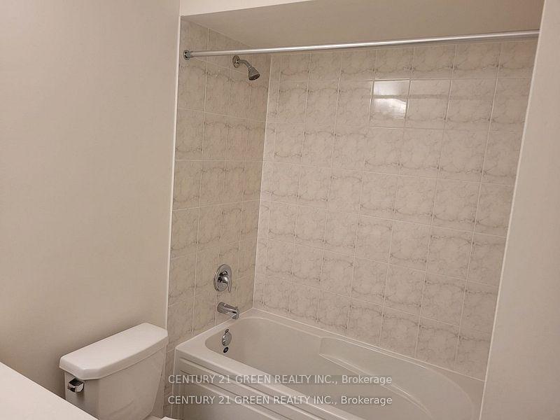 Photo 17 of 1492 Rose Way, Milton, Cobban — HOMEH