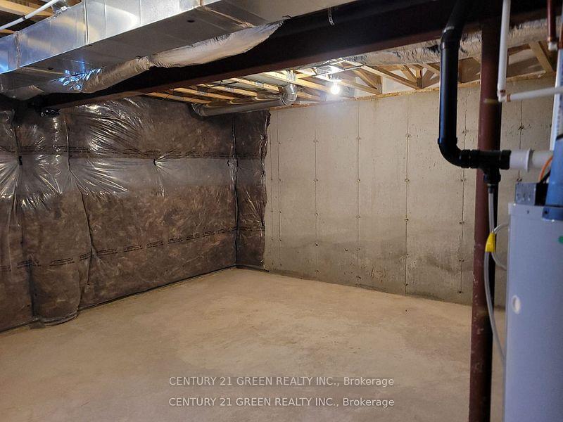 Photo 33 of 1492 Rose Way, Milton, Cobban — HOMEH