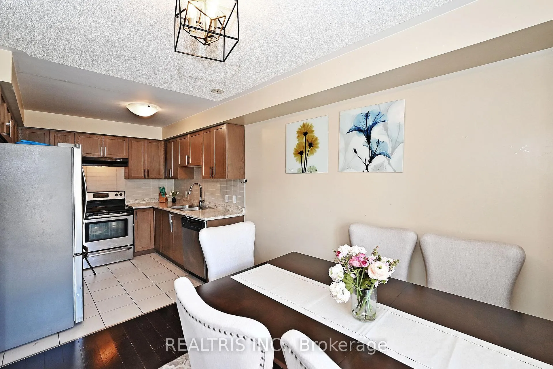 Photo 21 of 85 Tabaret Crescent, Oshawa, Windfields — HOMEH