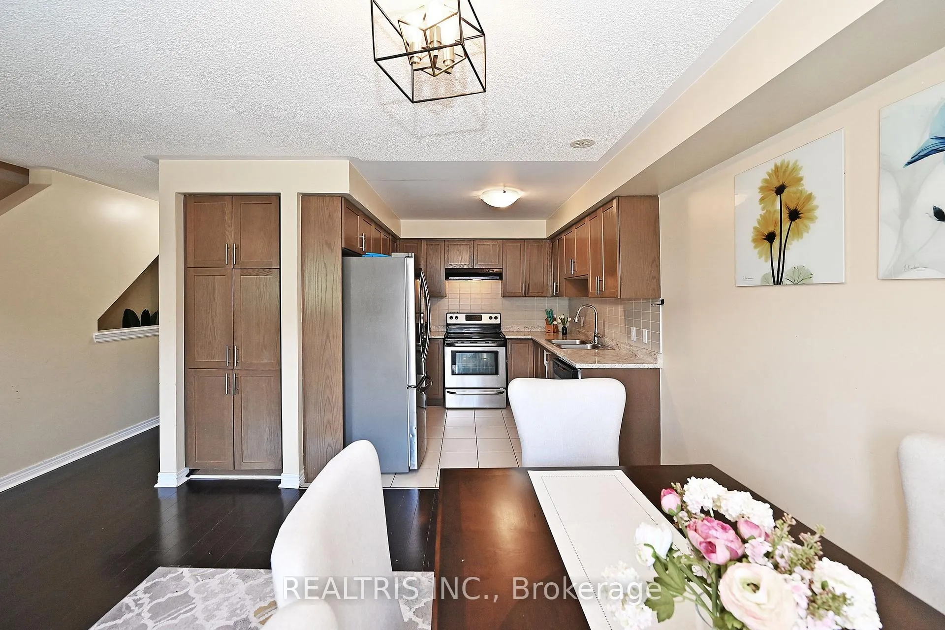 Photo 22 of 85 Tabaret Crescent, Oshawa, Windfields — HOMEH