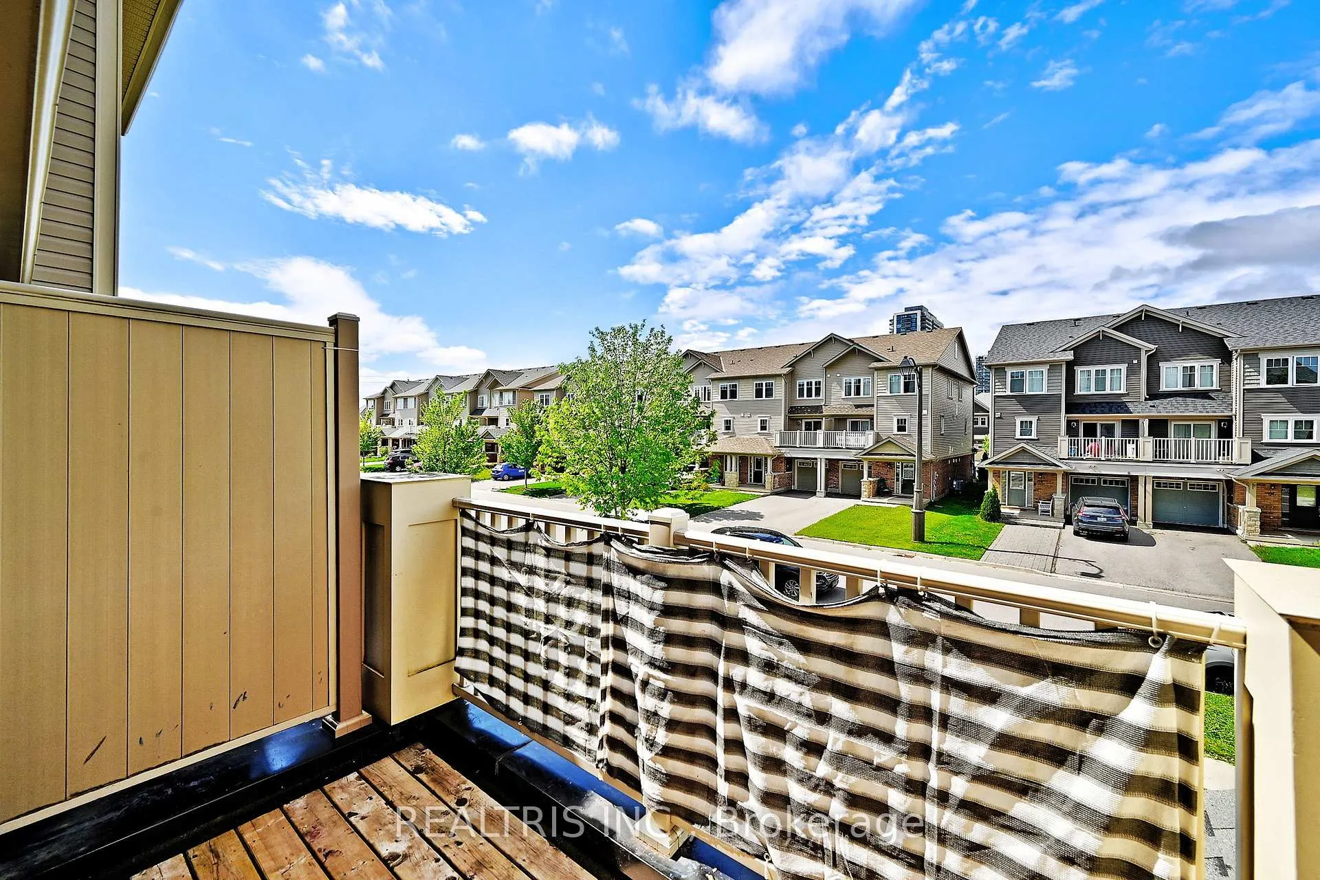 Photo 32 of 85 Tabaret Crescent, Oshawa, Windfields — HOMEH