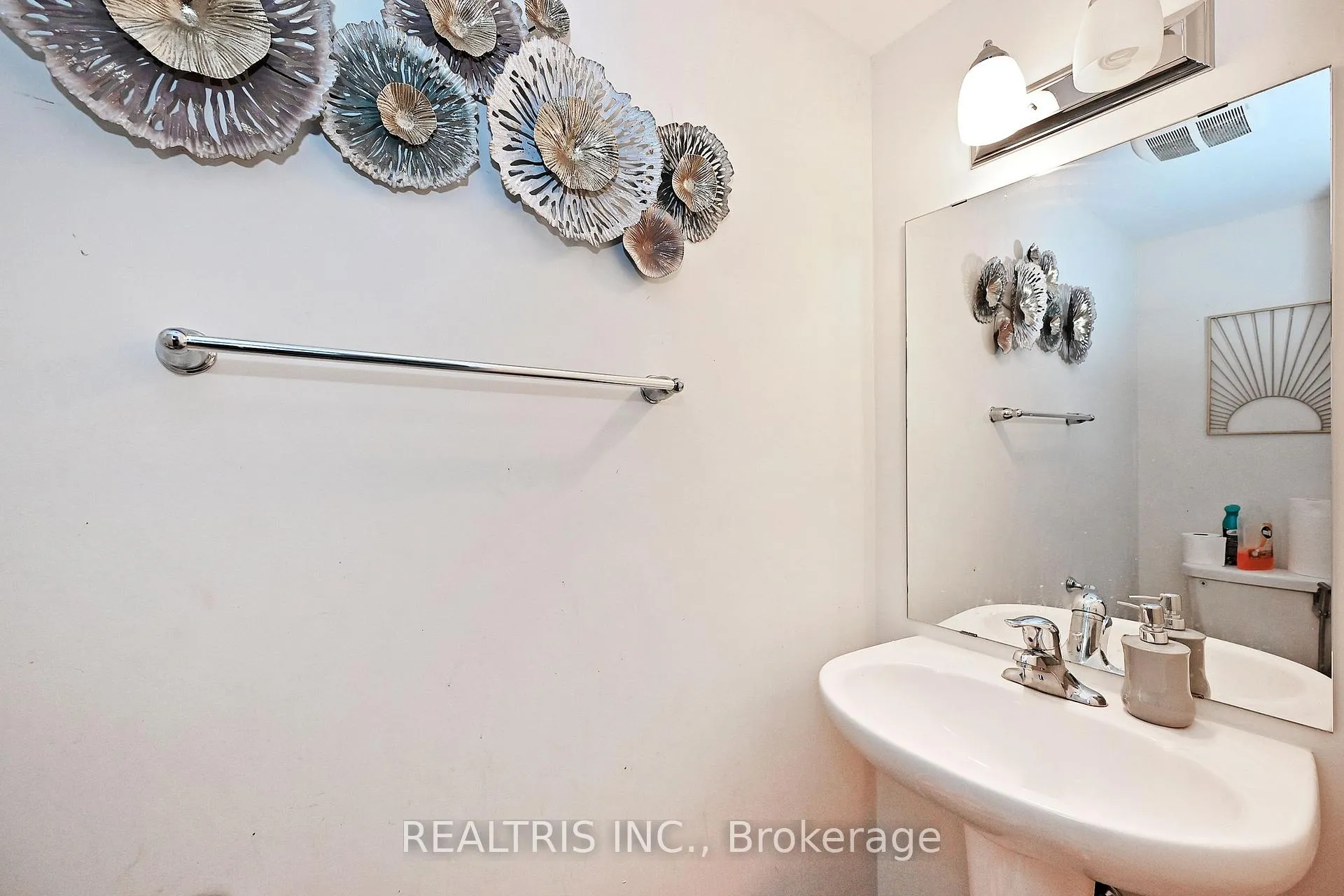 Photo 34 of 85 Tabaret Crescent, Oshawa, Windfields — HOMEH