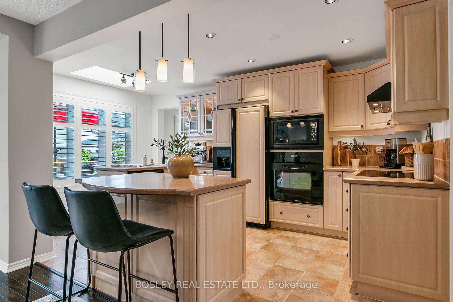 Photo 17 of 769 Lochness Crescent, Oshawa, McLaughlin — HOMEH