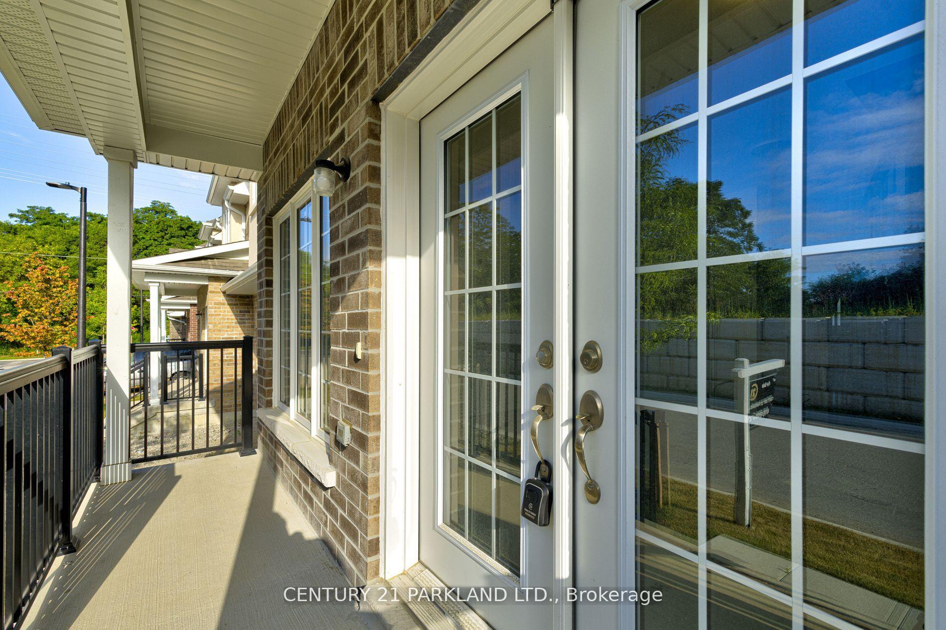 Photo 2 of Unit POTL #4, 1741 Fairport Road, Pickering, Dunbarton — HOMEH