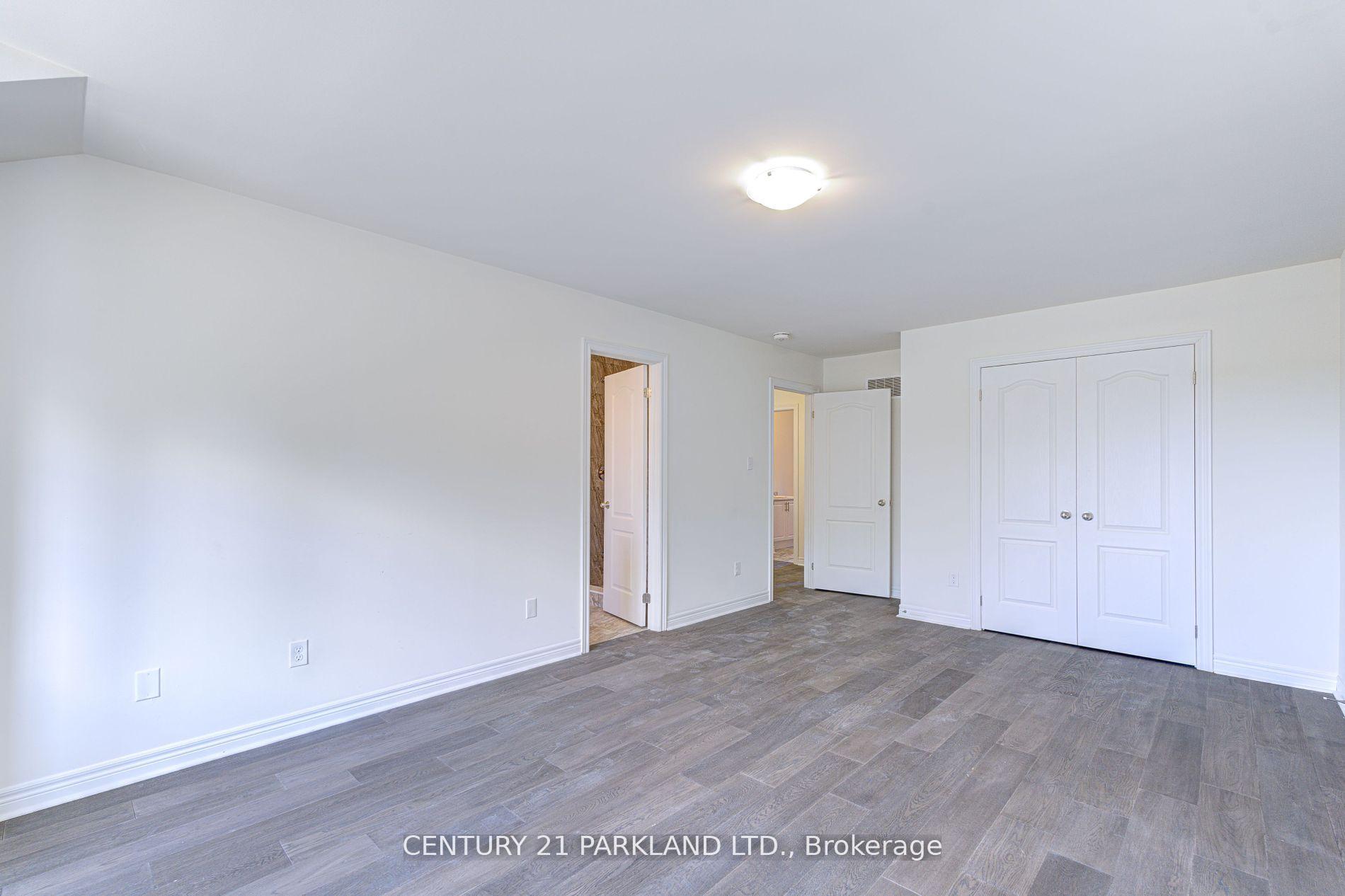 Photo 7 of Unit POTL #4, 1741 Fairport Road, Pickering, Dunbarton — HOMEH