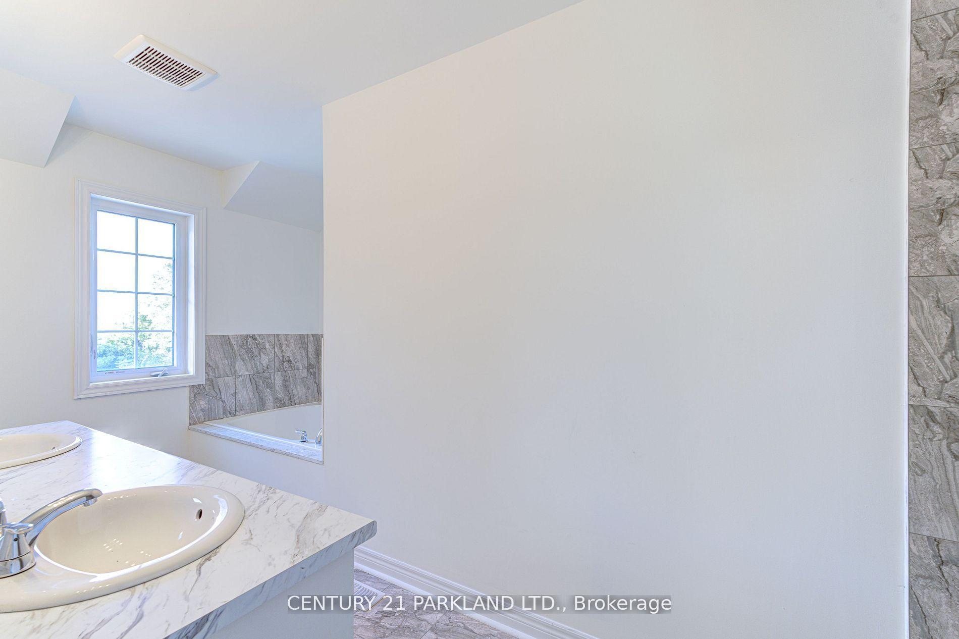 Photo 9 of Unit POTL #4, 1741 Fairport Road, Pickering, Dunbarton — HOMEH