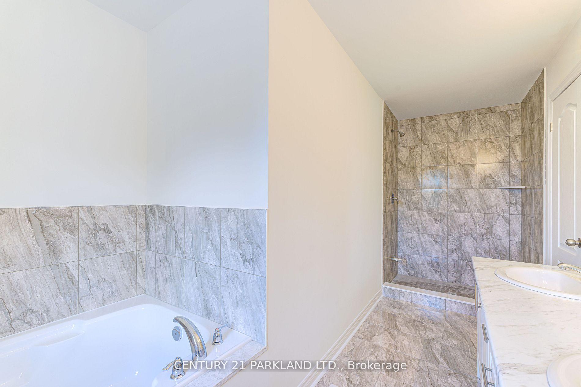 Photo 11 of Unit POTL #4, 1741 Fairport Road, Pickering, Dunbarton — HOMEH