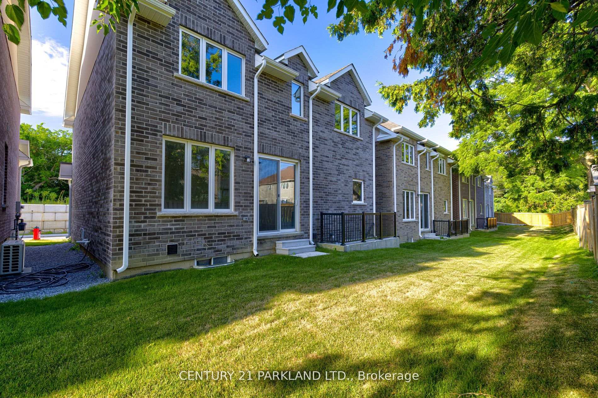 Photo 14 of Unit POTL #4, 1741 Fairport Road, Pickering, Dunbarton — HOMEH