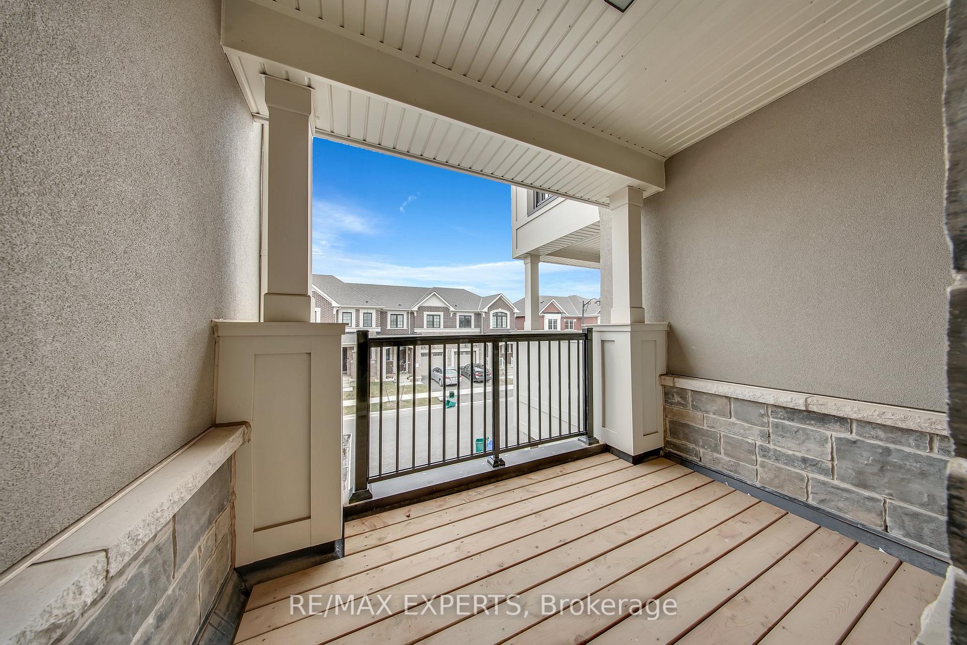 Photo 11 of 1573 Moira Crescent, Milton, Bowes — HOMEH