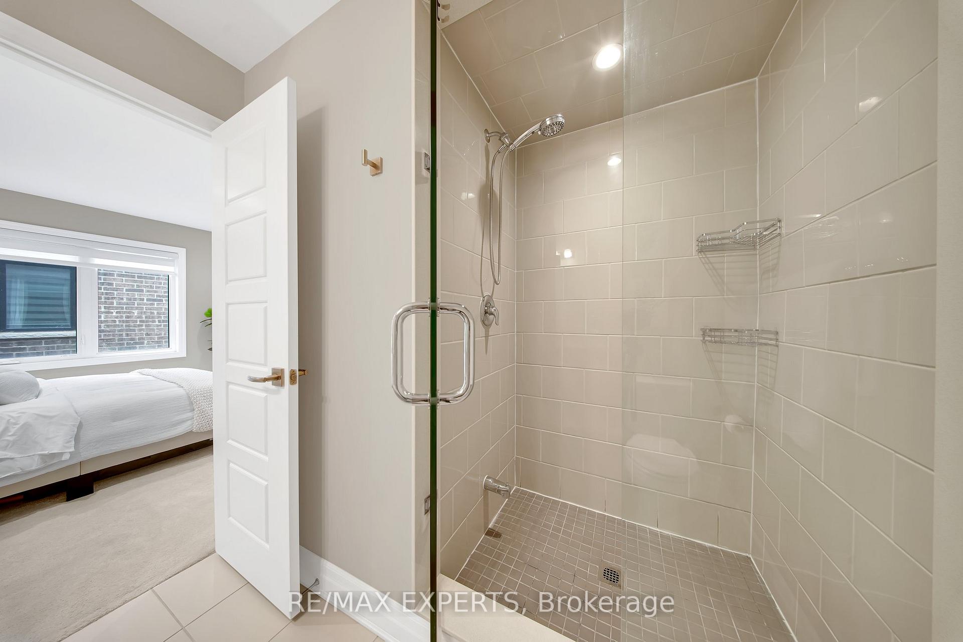 Photo 14 of 1573 Moira Crescent, Milton, Bowes — HOMEH