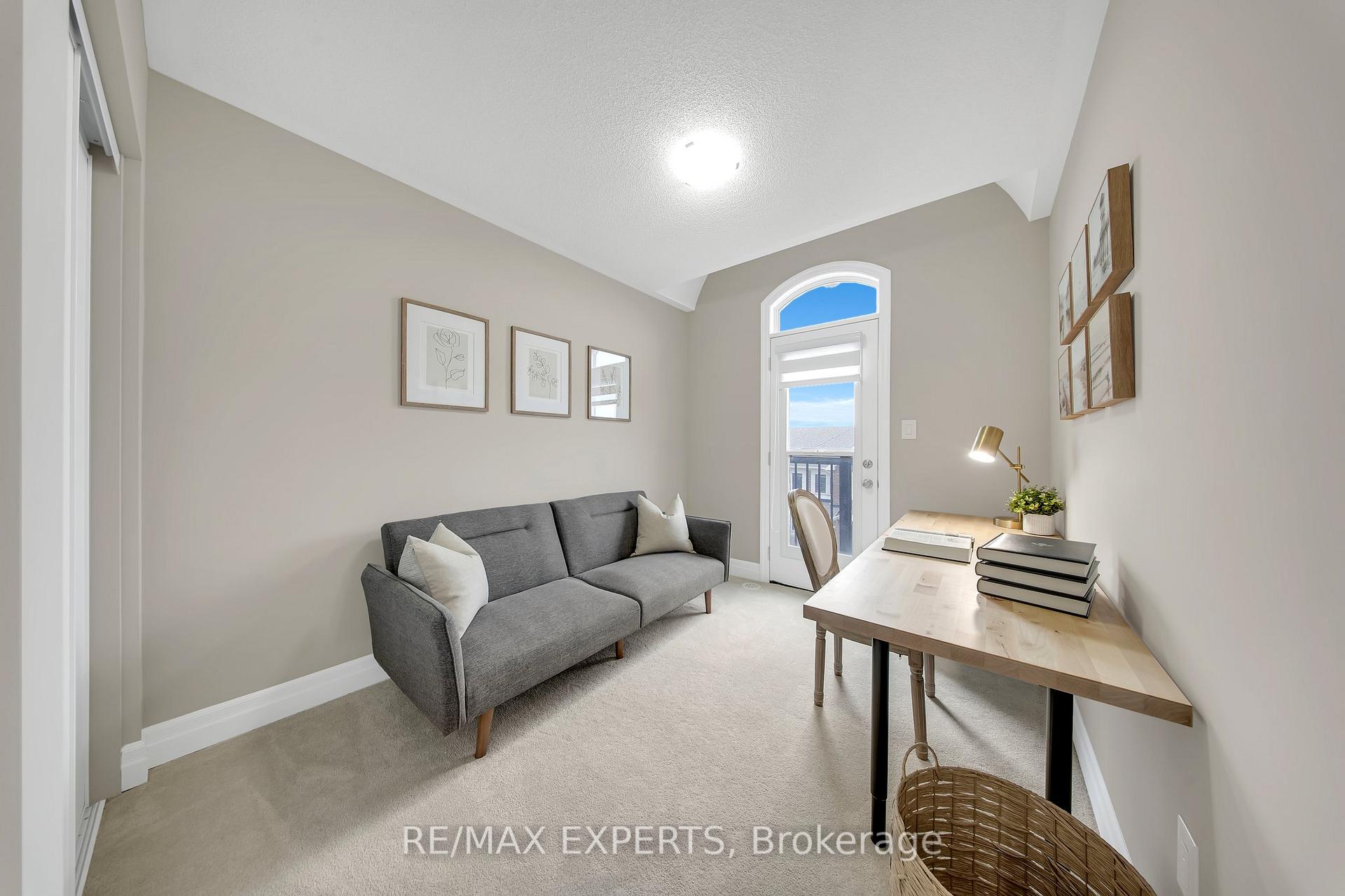 Photo 18 of 1573 Moira Crescent, Milton, Bowes — HOMEH