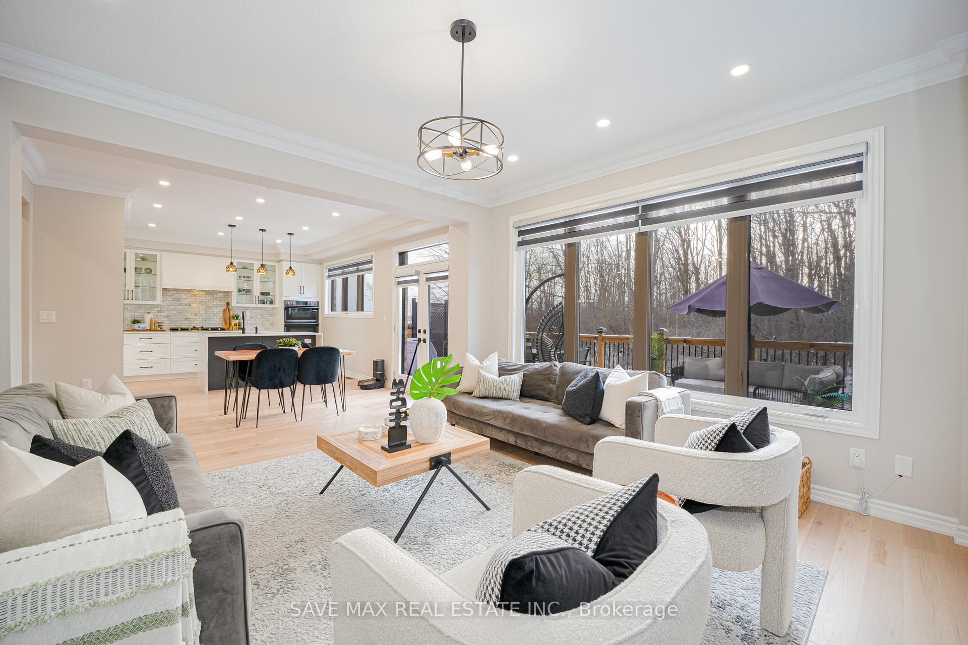 Photo 8 of 449 Thornborrow Court, Milton, Walker — HOMEH