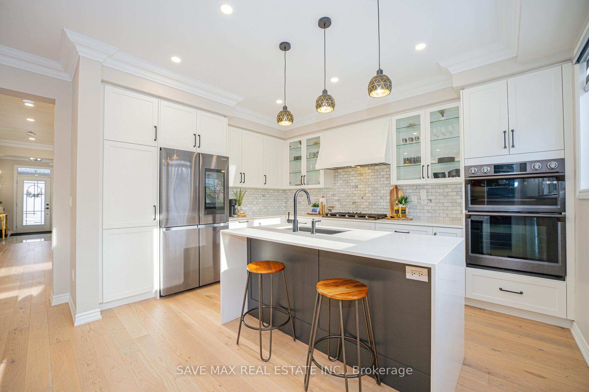 Photo 3 of 449 Thornborrow Court, Milton, Walker — HOMEH
