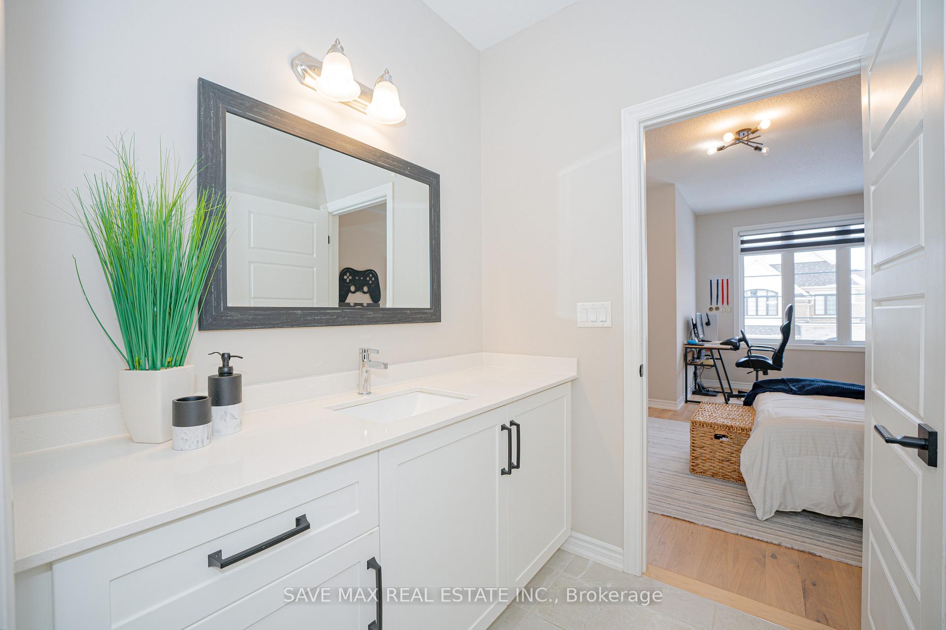 Photo 21 of 449 Thornborrow Court, Milton, Walker — HOMEH