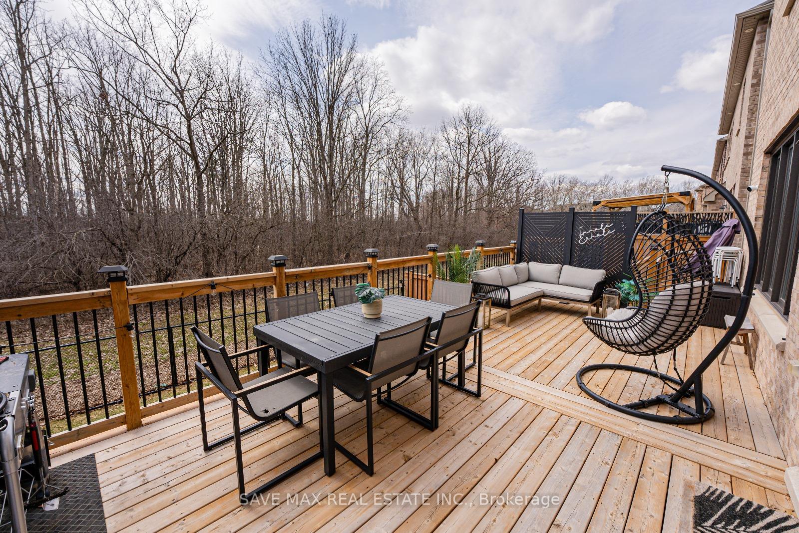 Photo 30 of 449 Thornborrow Court, Milton, Walker — HOMEH