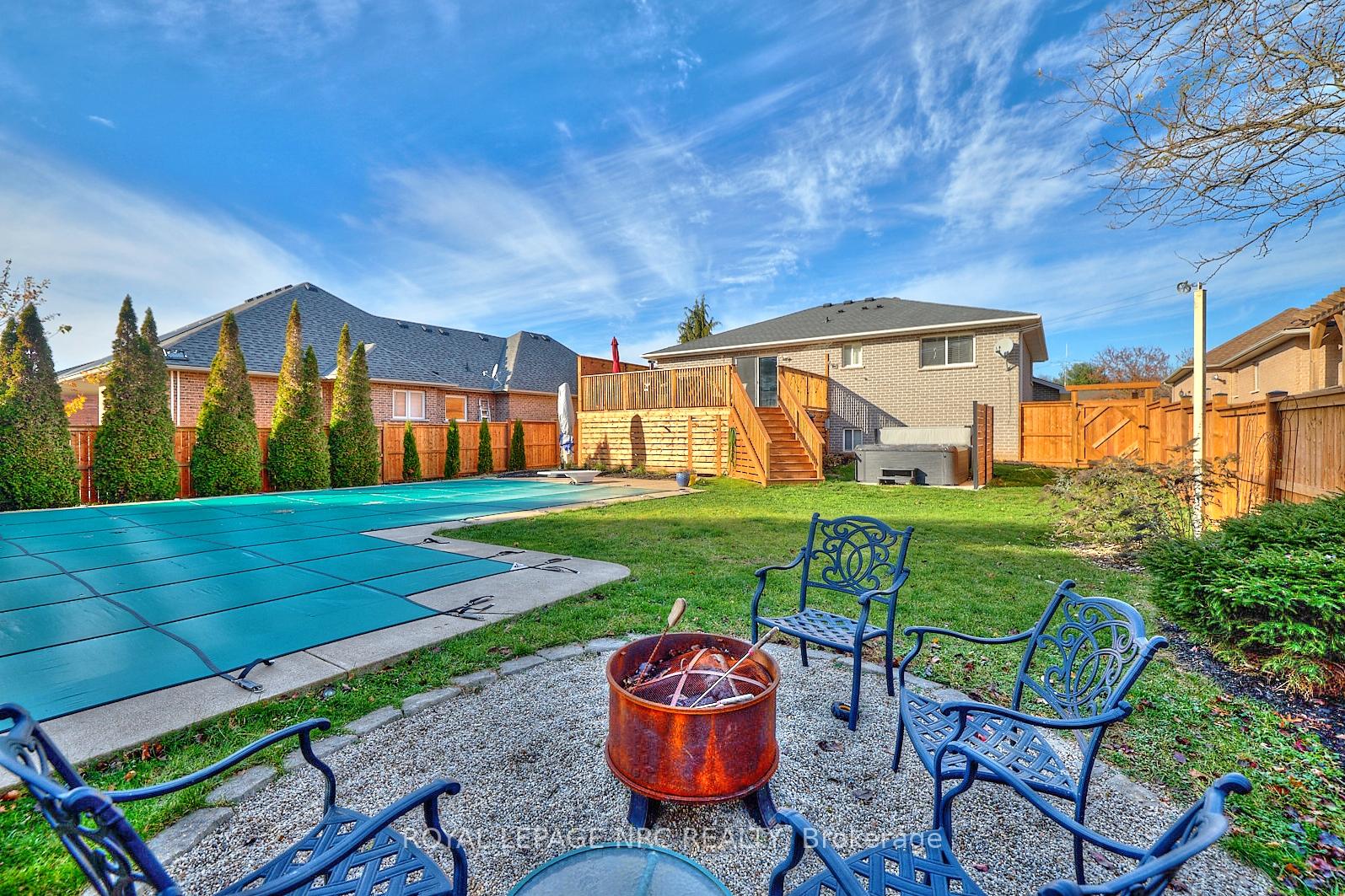 Photo 3 of 54 Sandra Drive, Pelham, Fenwick — HOMEH