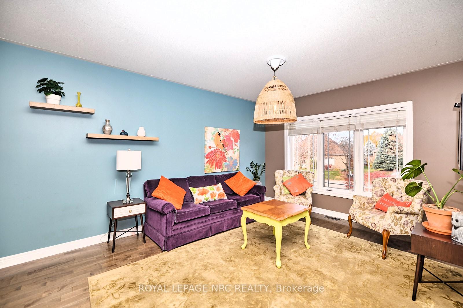 Photo 12 of 54 Sandra Drive, Pelham, Fenwick — HOMEH