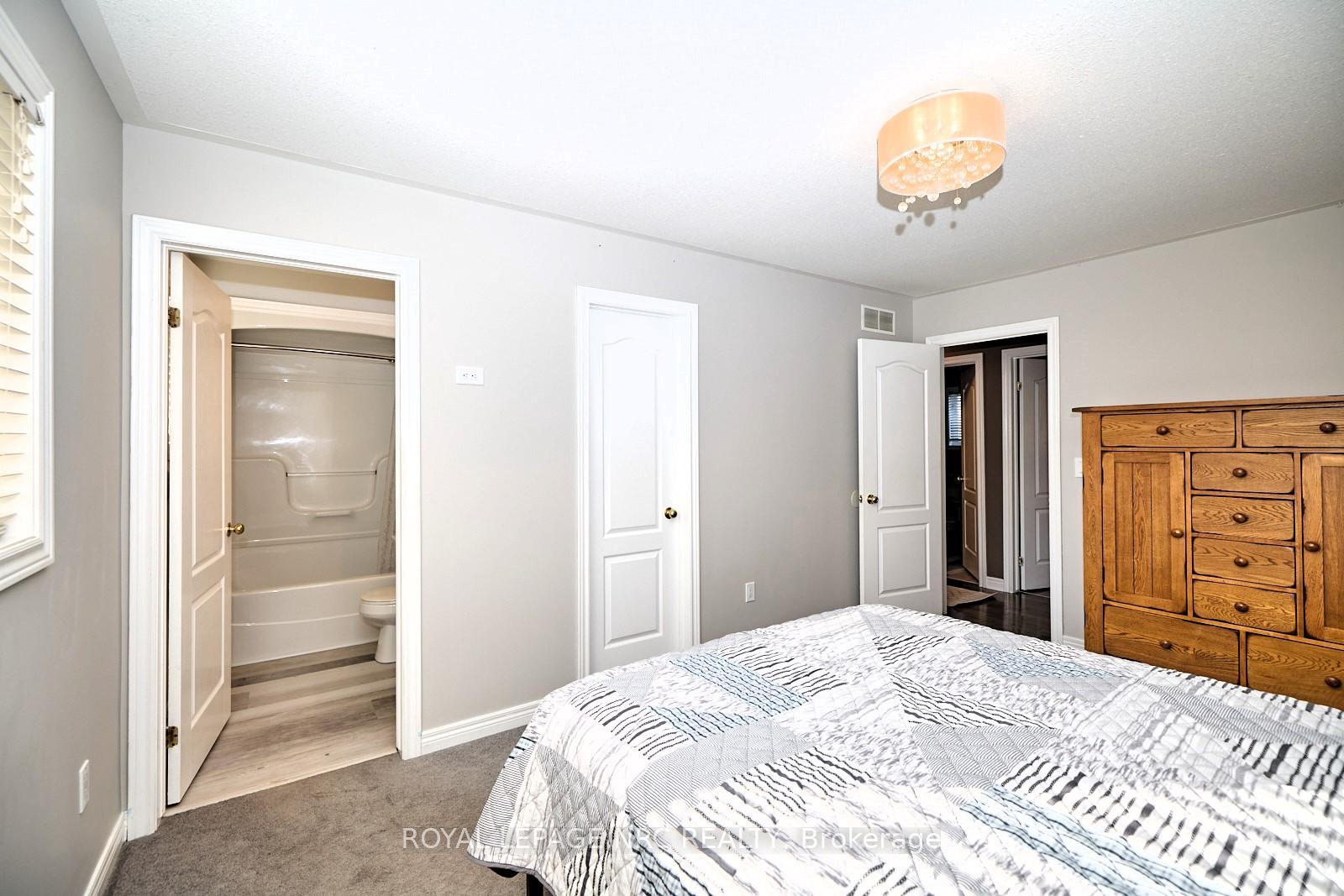 Photo 18 of 54 Sandra Drive, Pelham, Fenwick — HOMEH