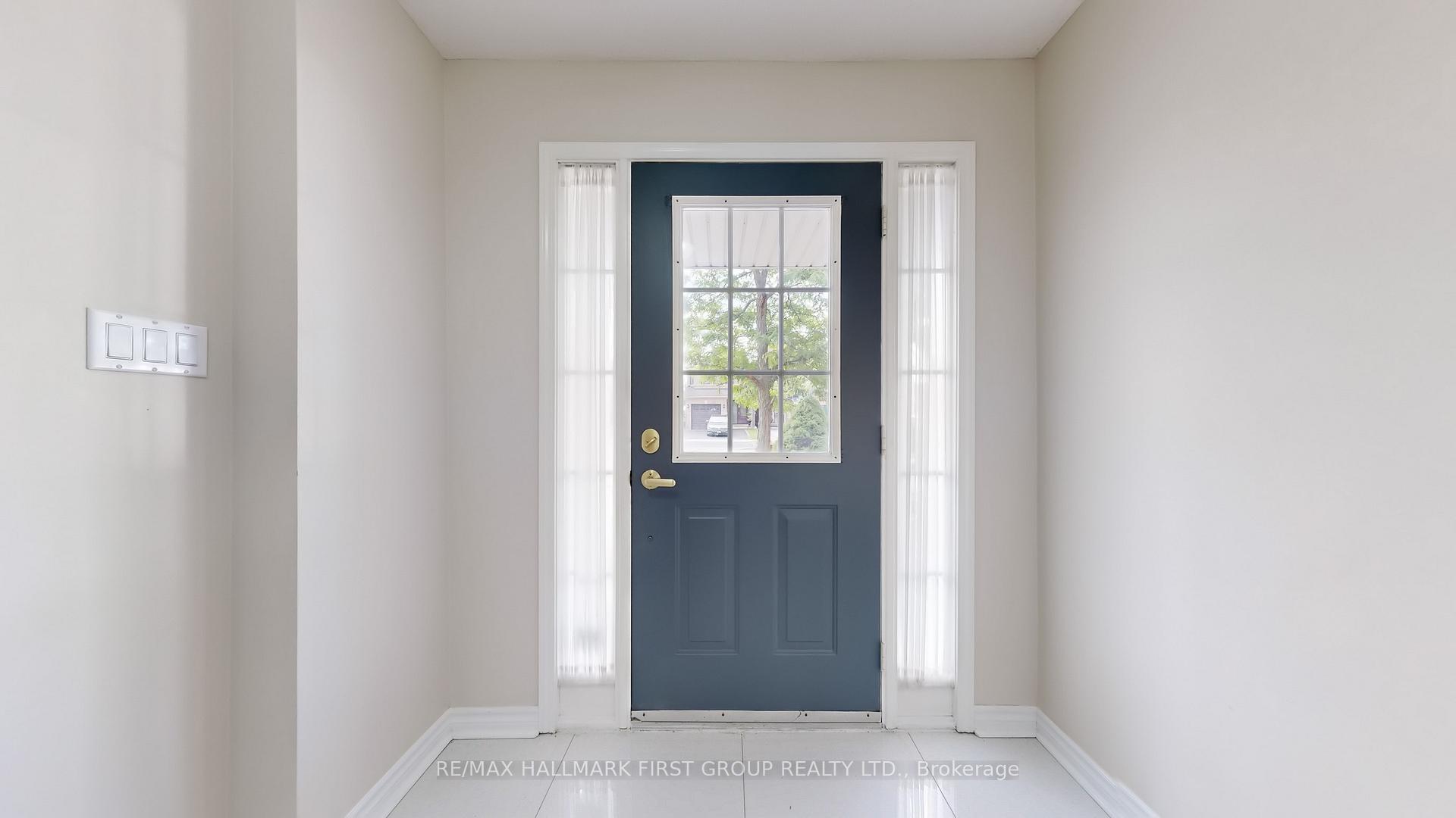 Photo 5 of 1552 Avonmore Square, Pickering, Town Centre — HOMEH