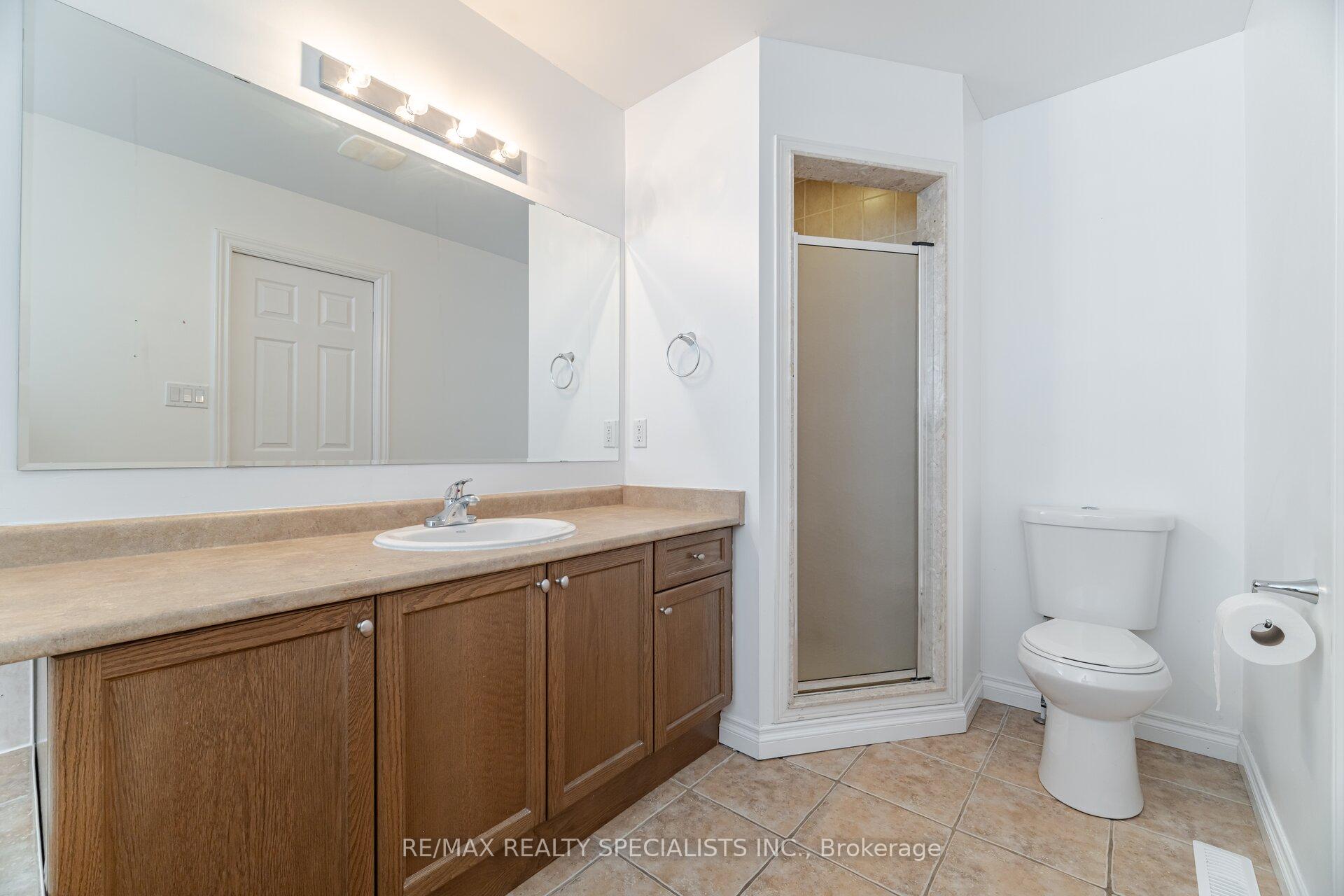 Photo 29 of 981 Kennedy Circle, Milton, Coates — HOMEH