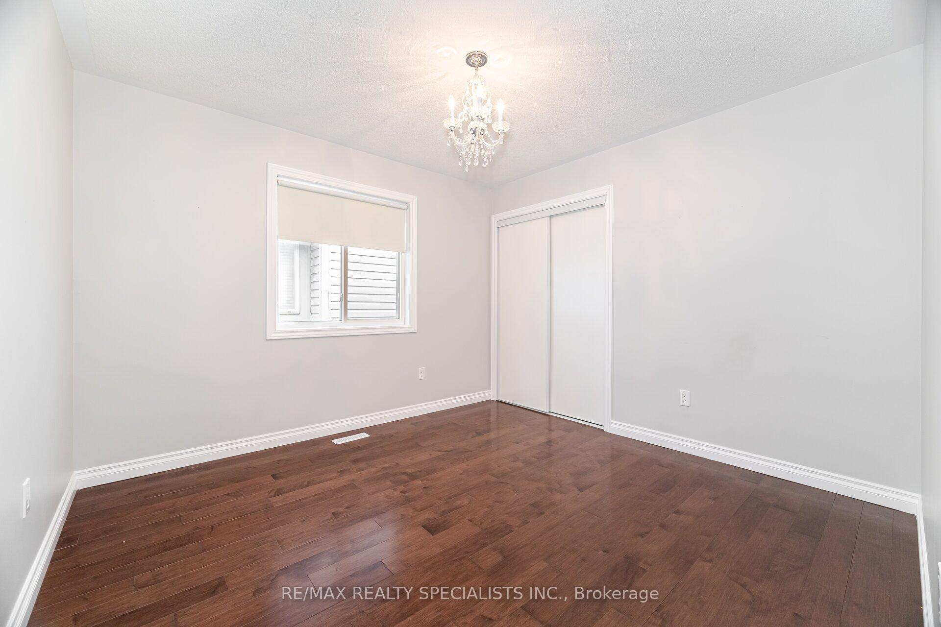 Photo 33 of 981 Kennedy Circle, Milton, Coates — HOMEH