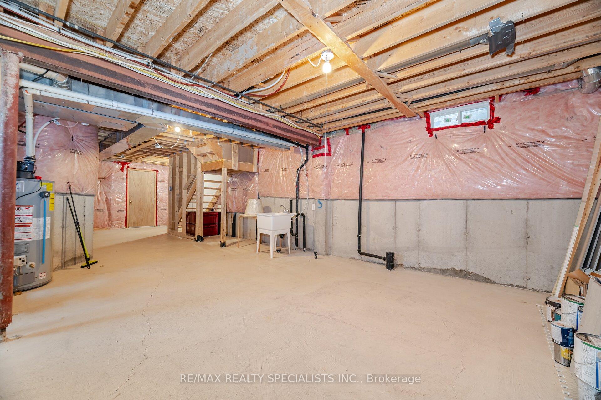 Photo 38 of 981 Kennedy Circle, Milton, Coates — HOMEH