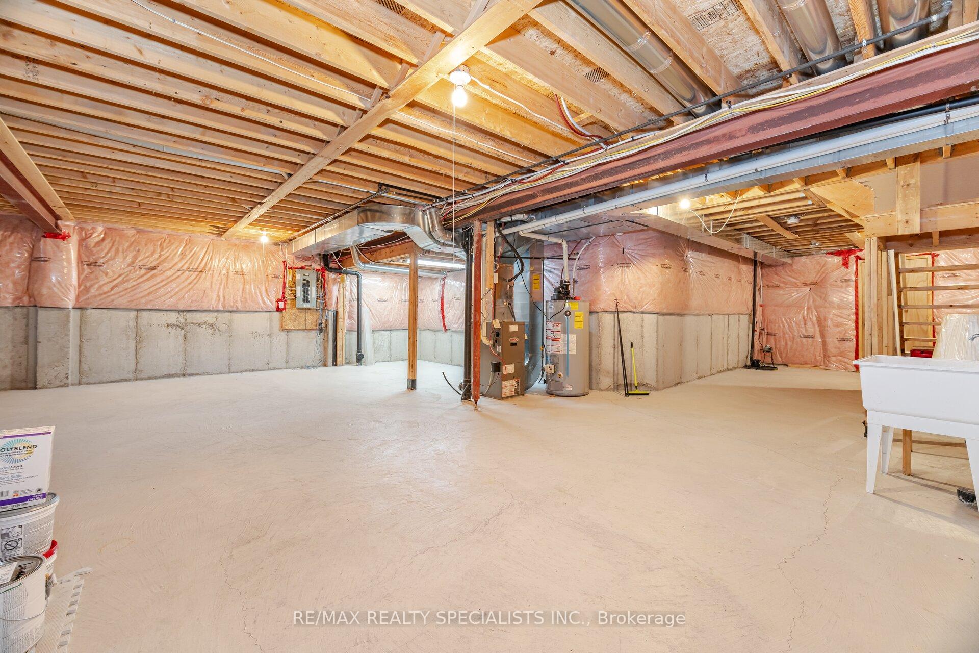 Photo 39 of 981 Kennedy Circle, Milton, Coates — HOMEH