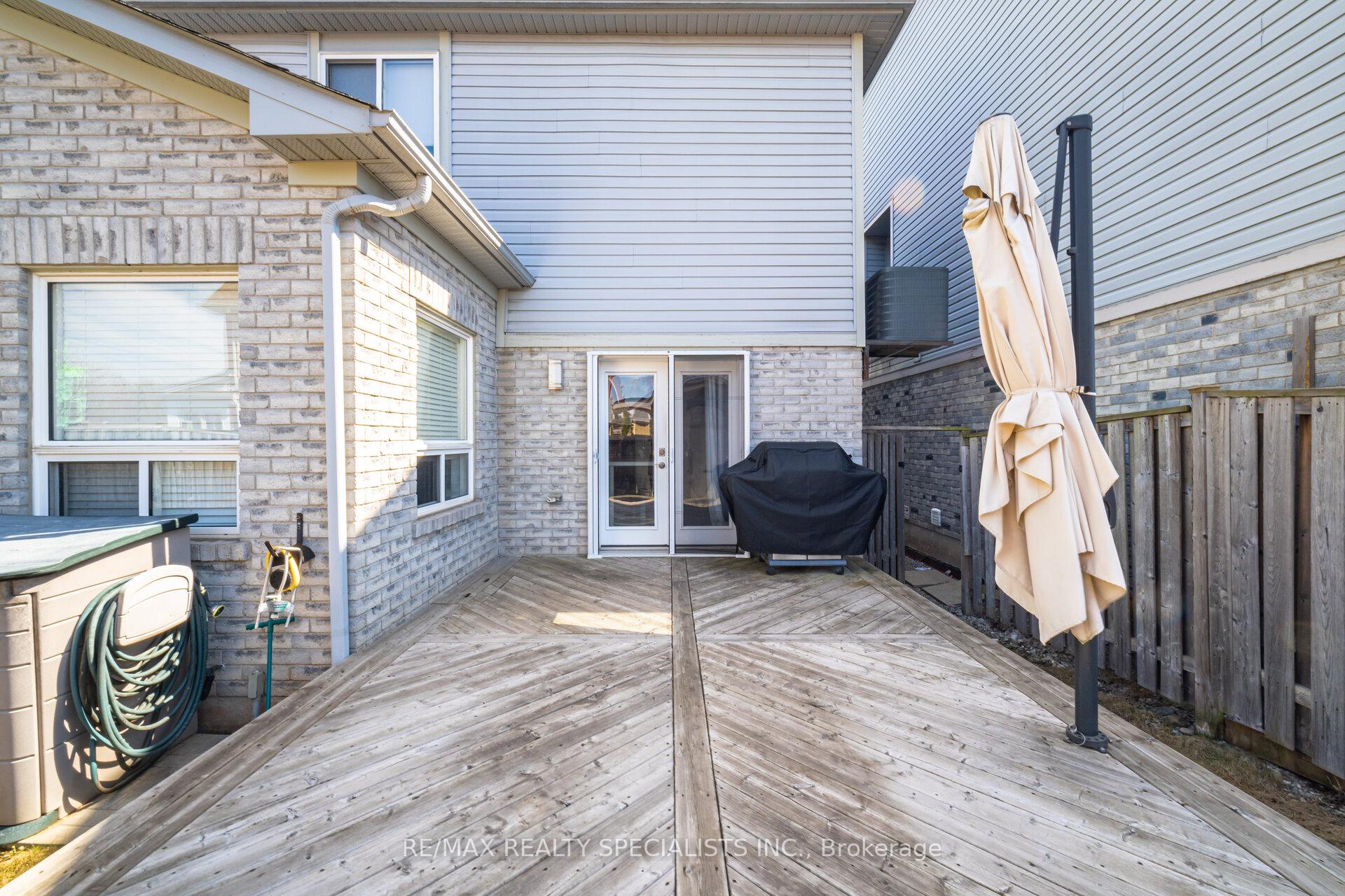 Photo 44 of 981 Kennedy Circle, Milton, Coates — HOMEH