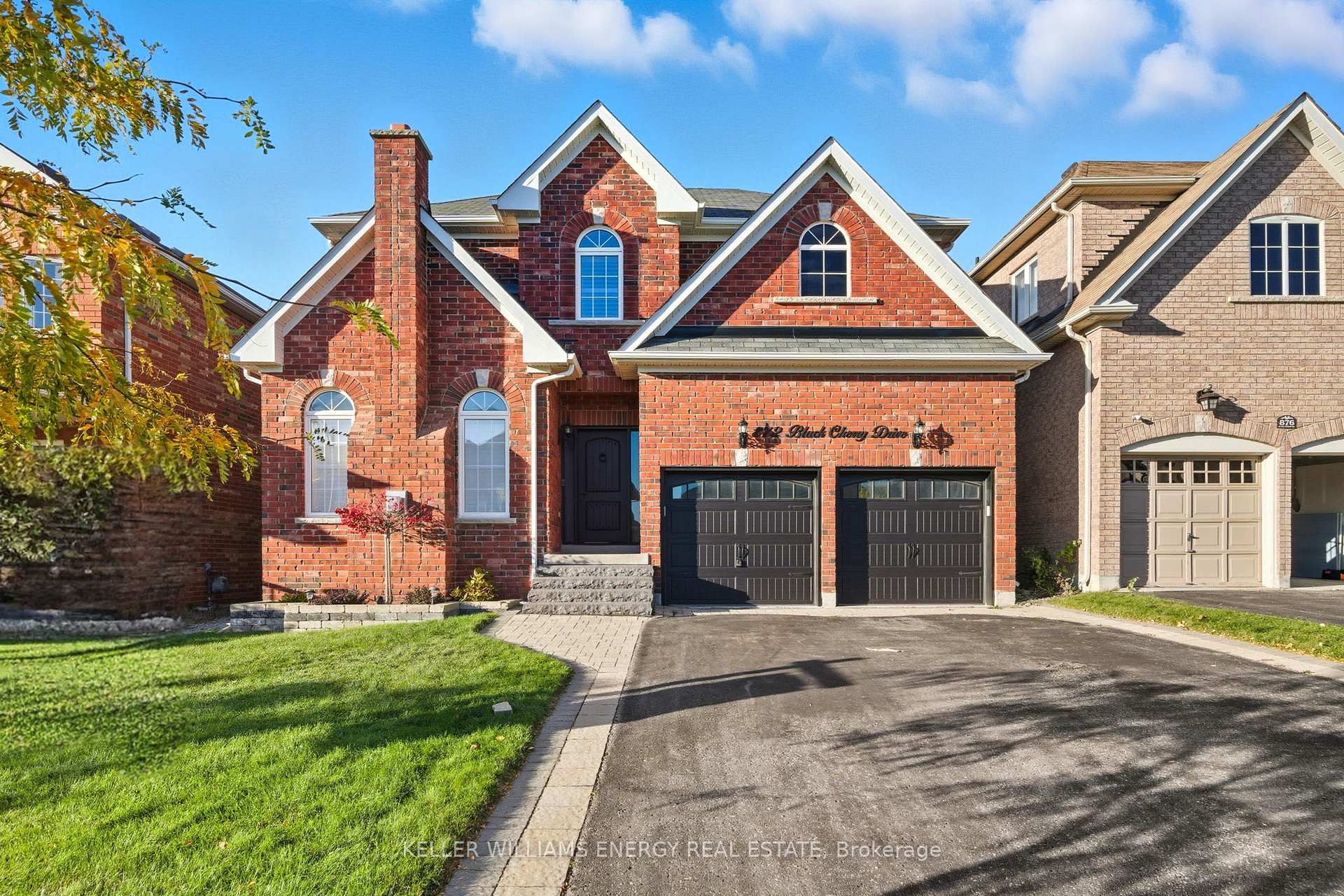 Photo 1 of 872 Black Cherry Drive, Oshawa, Taunton — HOMEH