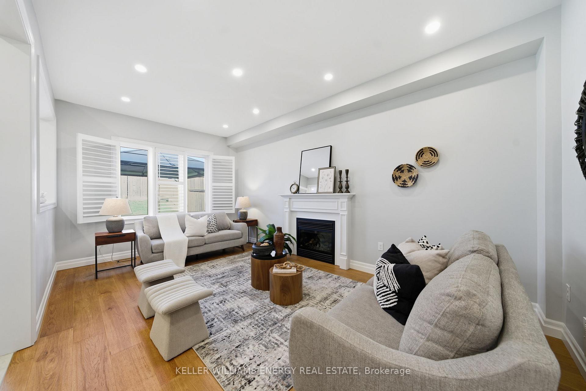 Photo 10 of 872 Black Cherry Drive, Oshawa, Taunton — HOMEH