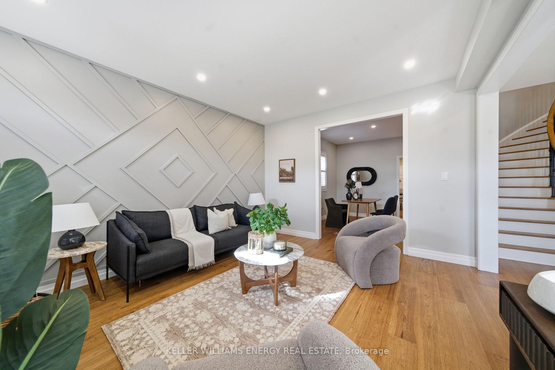 Photo 17 of 872 Black Cherry Drive, Oshawa, Taunton — HOMEH