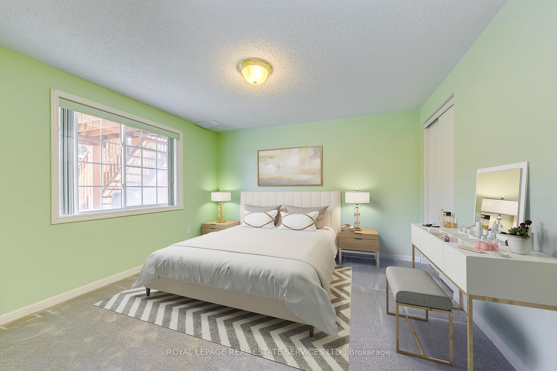 Photo 25 of 1652 Allan Crescent, Milton, Beaty — HOMEH