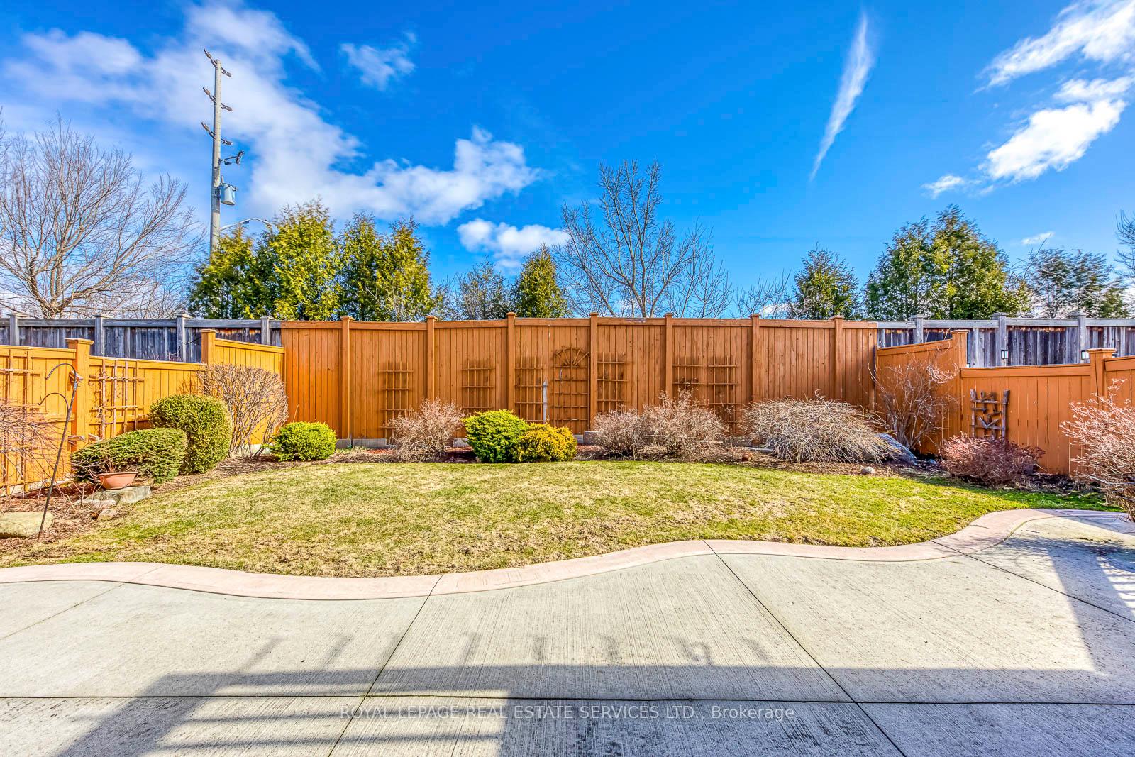 Photo 35 of 1652 Allan Crescent, Milton, Beaty — HOMEH