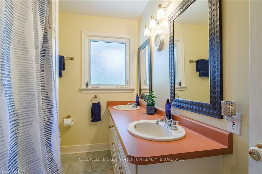 Photo 18 of 18 Alan Cr, Pelham, Fonthill — HOMEH