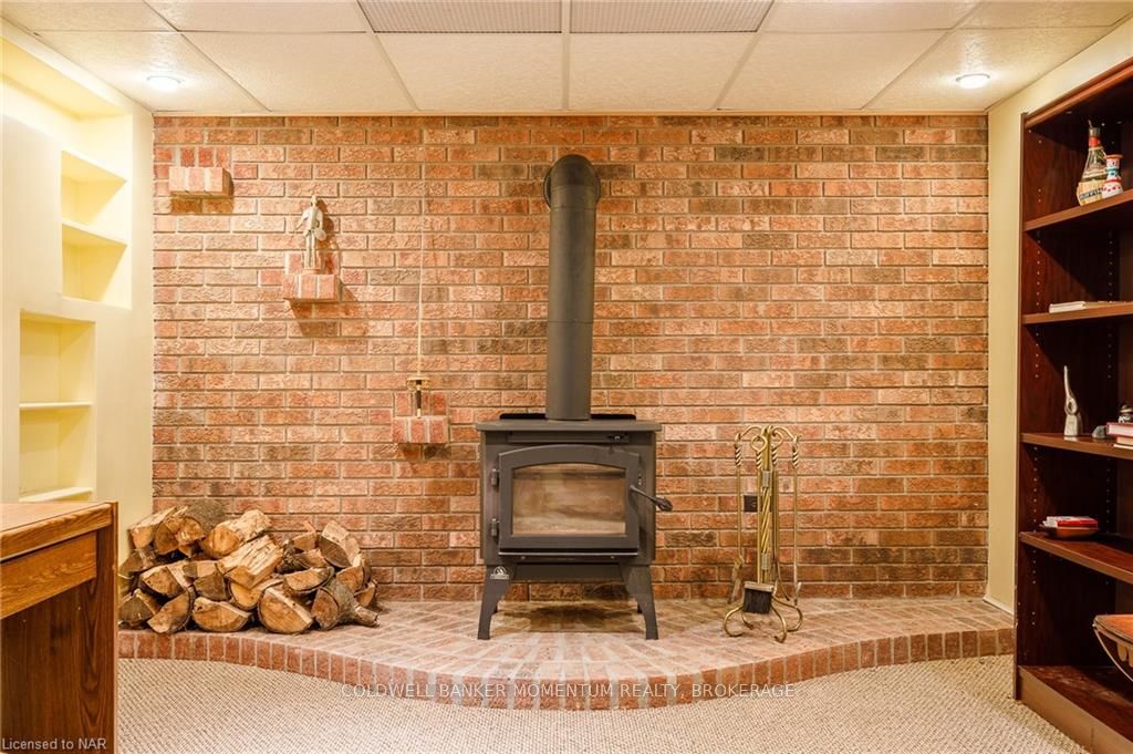 Photo 26 of 18 Alan Cr, Pelham, Fonthill — HOMEH