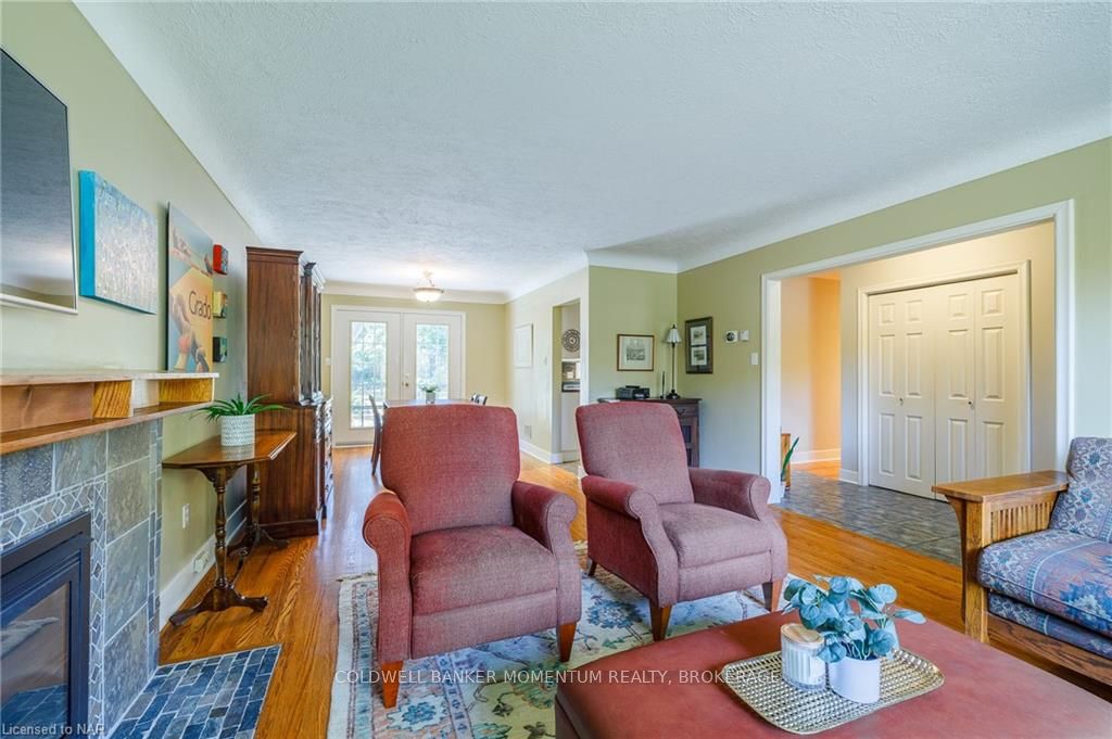 Photo 6 of 18 Alan Cr, Pelham, Fonthill — HOMEH